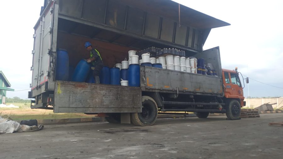 Transporter B3 Karawang: Solusi Profesional untuk Pengangkutan Limbah B3